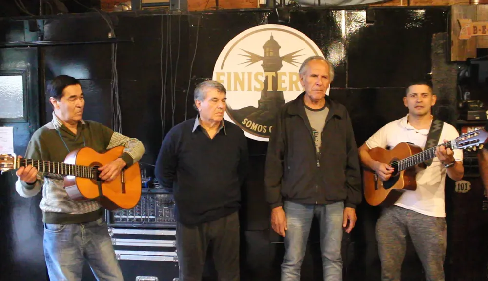 los cantores del alba